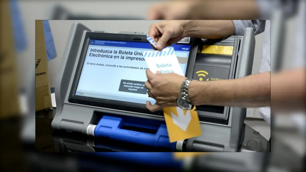 El voto electrónico y las PASO fueron eliminados por los diputados