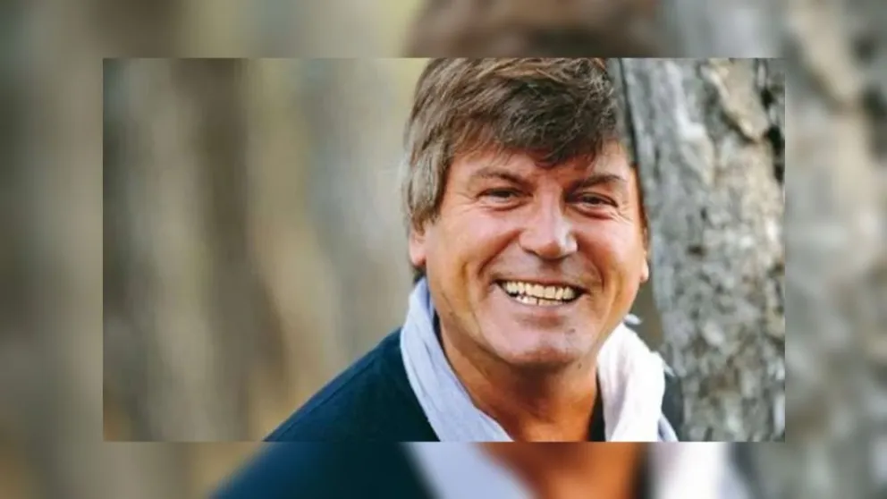 Tristeza: internaron de urgencia a Carlos Calvo