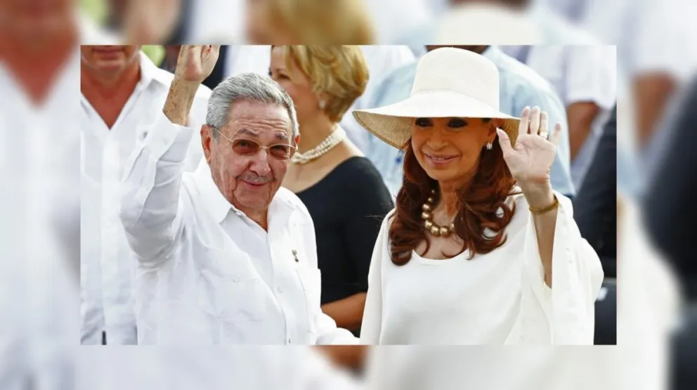 La asunción de Fernández tendrá invitados de lujo: vendrá el dictador Raúl Castro