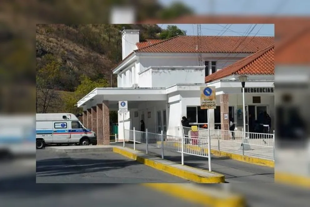 Impactante: un preso de Salta se quiso suicidar clavándose agujas en el pulmón