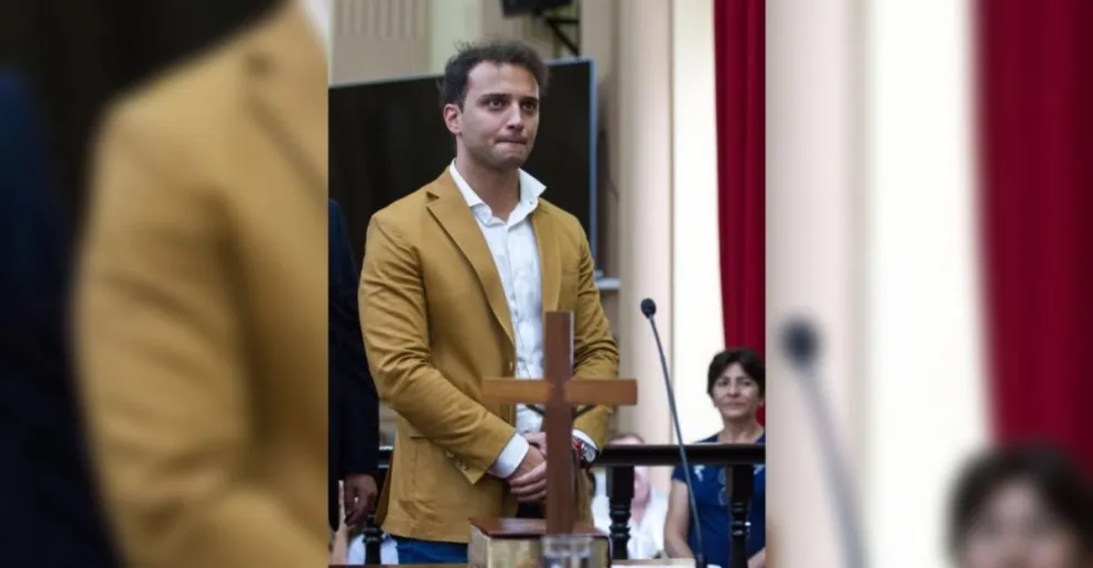 Omar Exeni: "Un país se saca adelante con gente que se la juega"