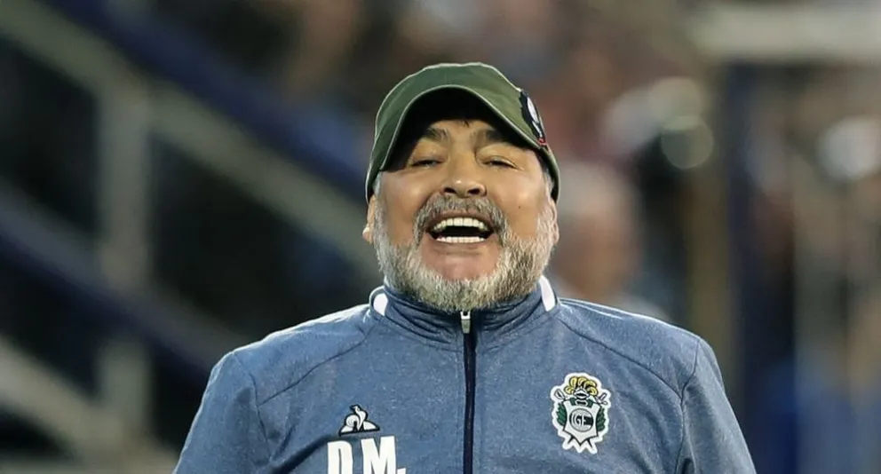 Ahora: Maradona fue recibido por Alberto Fernández