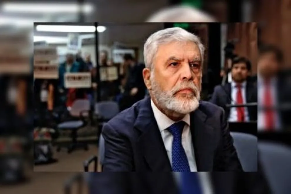 Escándalo: Julio de Vido está en huelga de hambre en la cárcel. ¿Por qué?