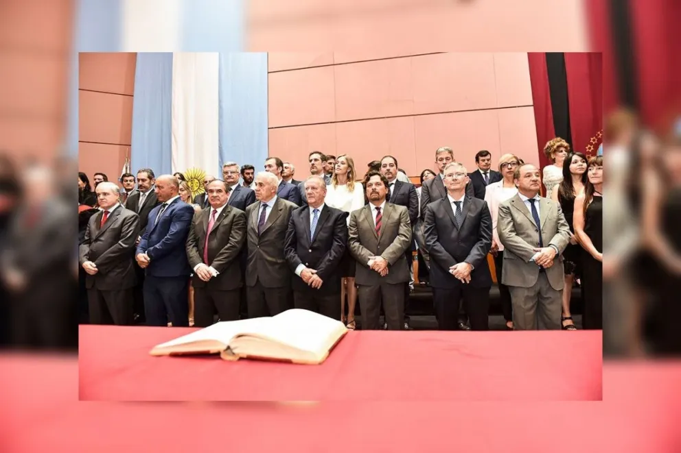 Importante: quieren congelar los sueldos del Ejecutivo y la Justicia