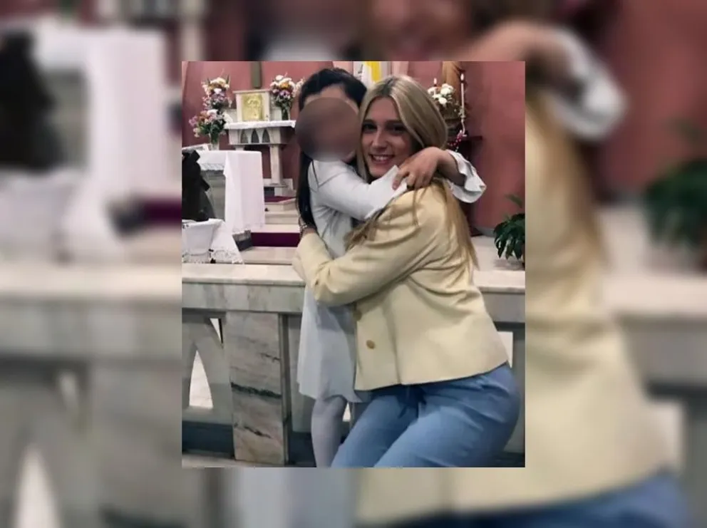 Desesperación en Paraná: buscan a una joven que cayó con su auto en un arroyo