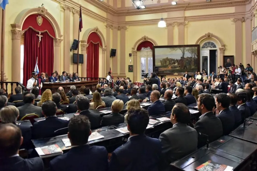 Diputados provinciales congelaron sus sueldos