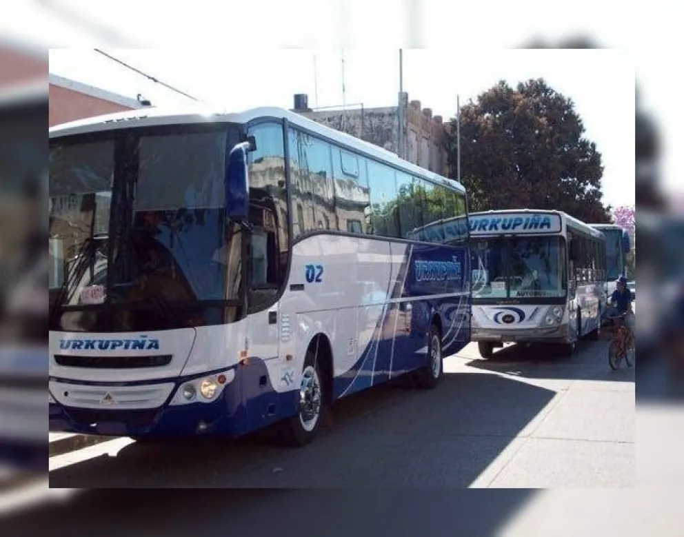 Investigan a una empresa de transporte por defraudación al Estado