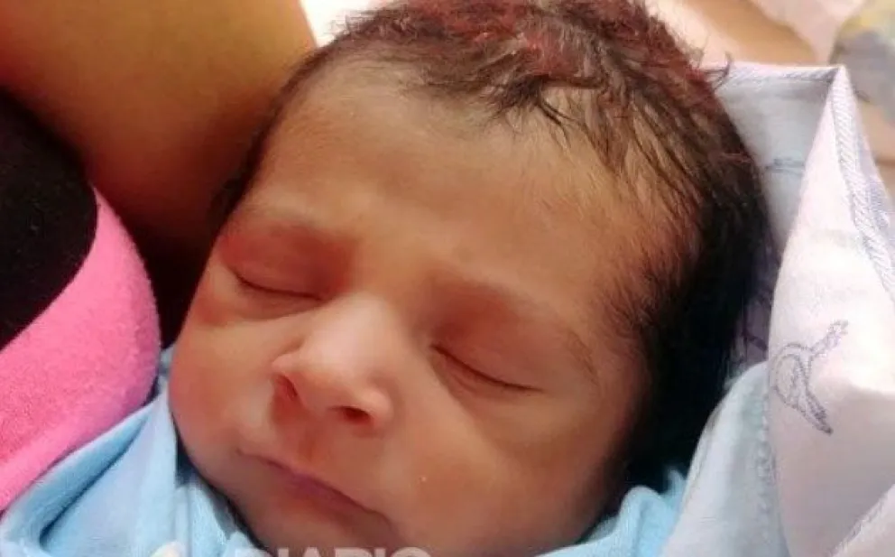 El primer bebé del año se llama Bastián. Conocé dónde nació