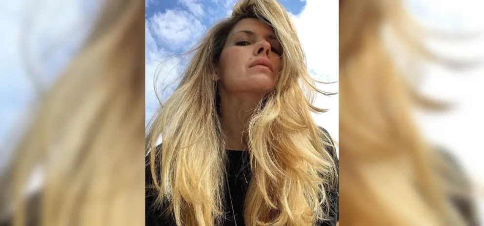 Calor, arena, mar y bikini: las sensuales postales de Isabel Macedo en la playa