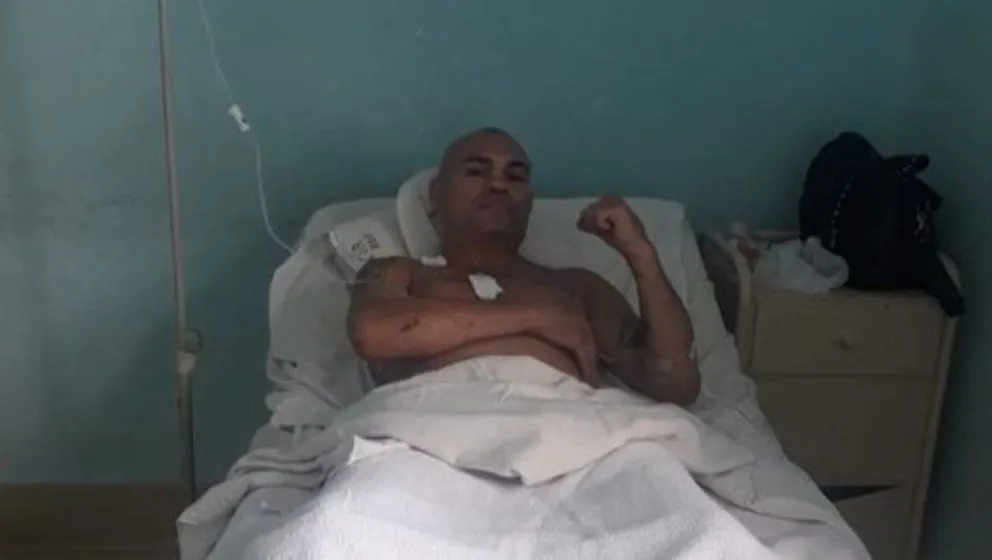 El violento que atacó a la Hiena Barrios está detenido