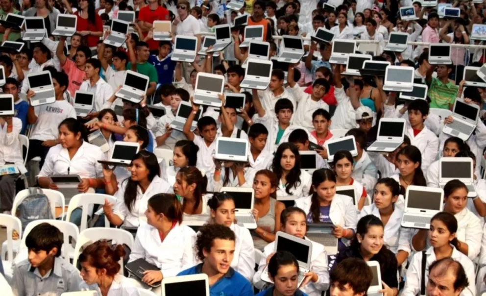 Confirmado: vuelve el programa Conectar Igualdad. ¿También se entregarán celulares?