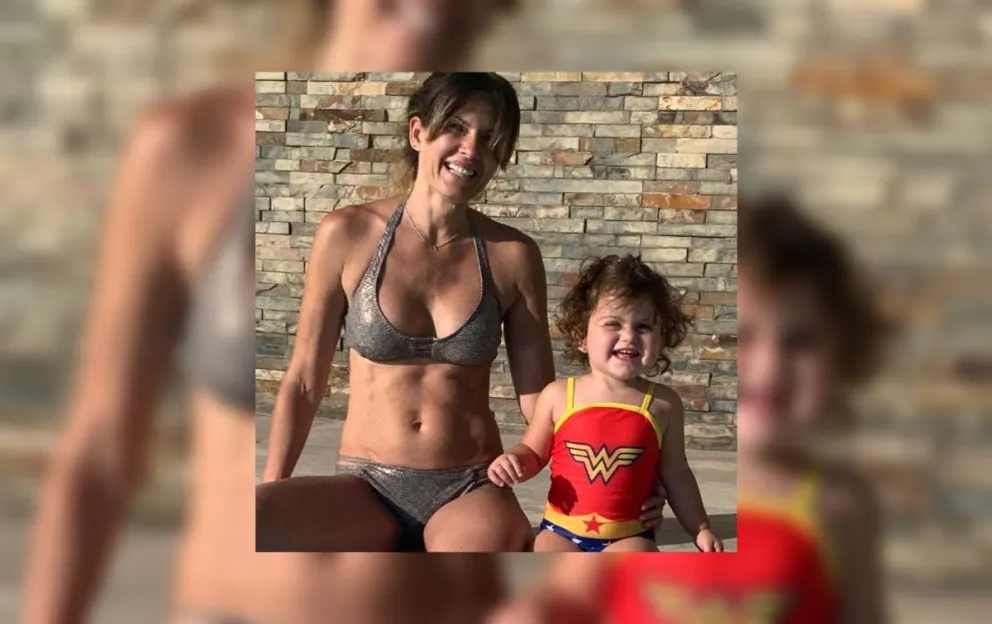 Siestas del amor: Isabel Macedo y su hiija Belita duermen de una manera muy tierna. ¡Mirá!