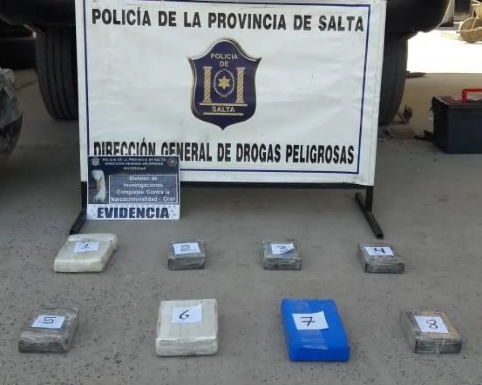 Atraparon a salteño con gran cantidad de cocaína y plata: ¿dónde?