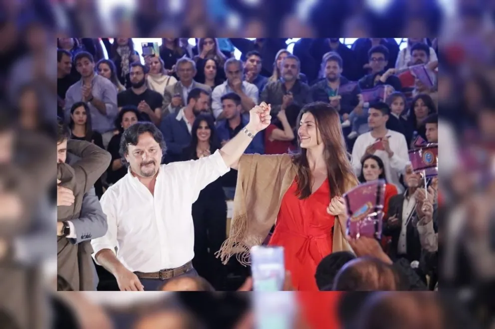 ¿Bettina Romero enojada con Gustavo Sáenz?: “Yo estoy comprometida”