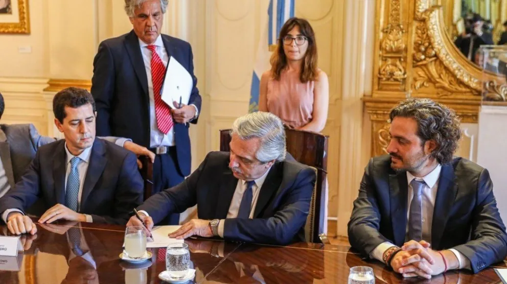 Becas del Conicet: el presidente de la Nación apoyó el aumento