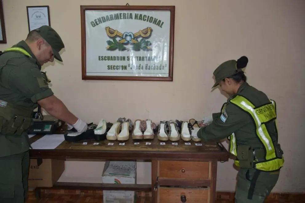 Muy top: zapatos de cocaína para traficar