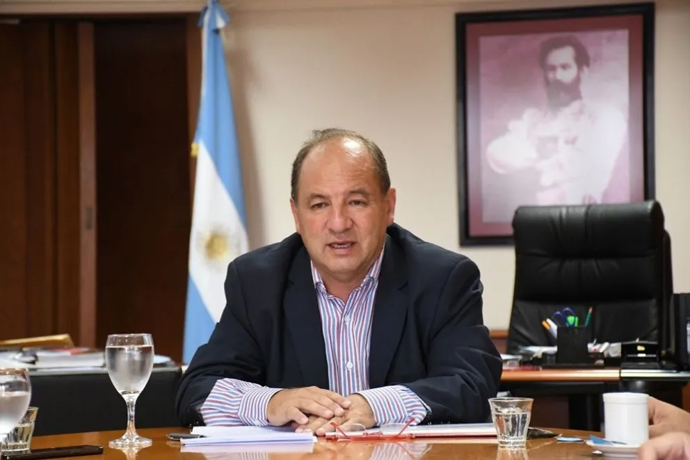 Intimación a la Cooperadora Asistencial para que se abstenga de desvincular a trabajadores
