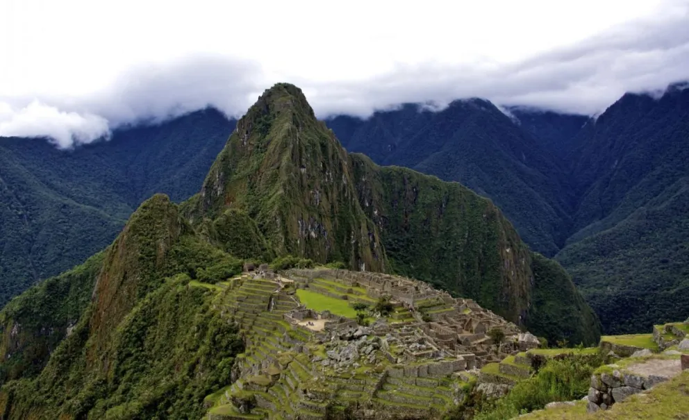 Vergüenza y justo castigo: los turistas que defecaron en Machu Picchu no podrán volver al lugar