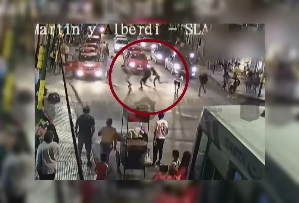 VIDEO. Desesperación: atraparon a un ladrón en plena capital salteña
