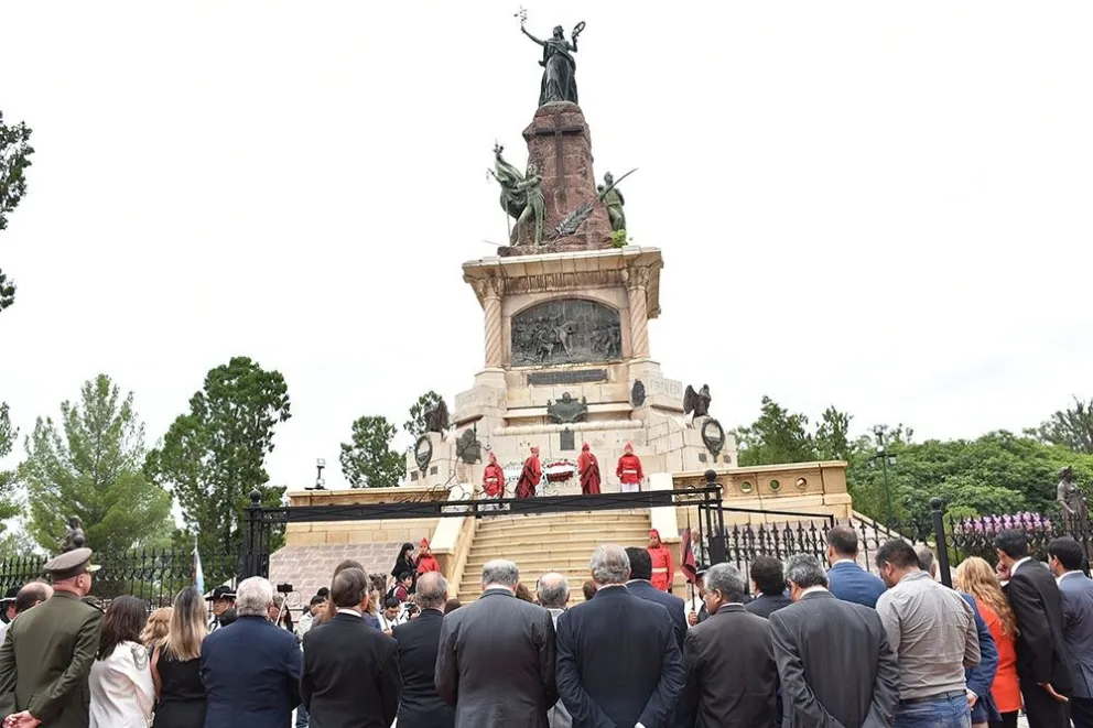 |EN VIVO| Desfile por la Batalla de Salta con presencia de autoridades nacionales