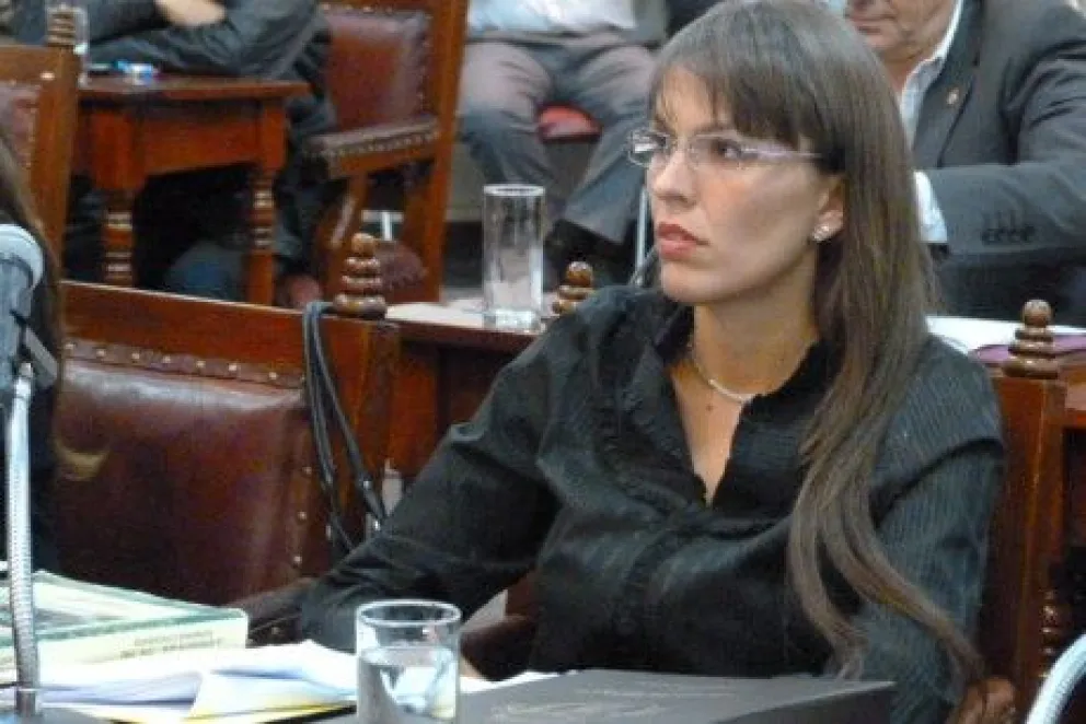 Romina Arroyo: "Planteamos tener un contacto más fluido con los funcionarios municipales, por el momento no lo tenemos""
