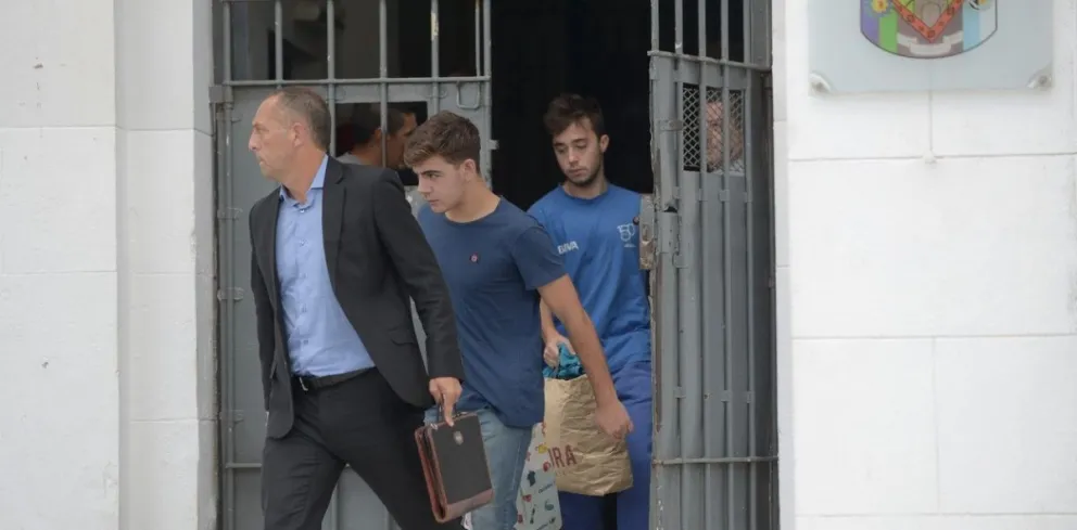 Pedirán que los dos rugbiers liberados vuelvan a la cárcel. Hay otro sospechoso: el número 11