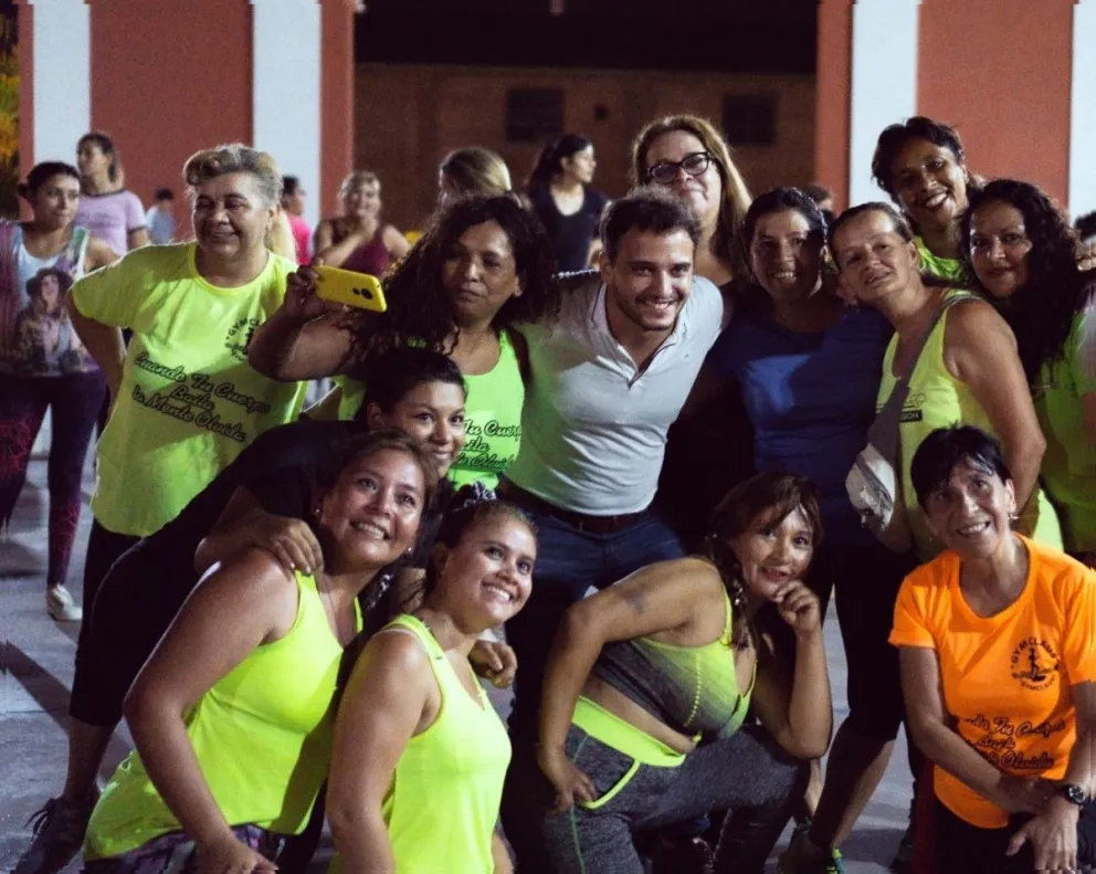 Buenísimo: Exeni apadrinó un playón de contención social