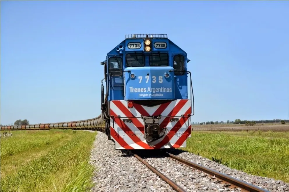 Pánico: a más de 100km por hora y sin maquinista, un tren atravesó todo el sur salteño