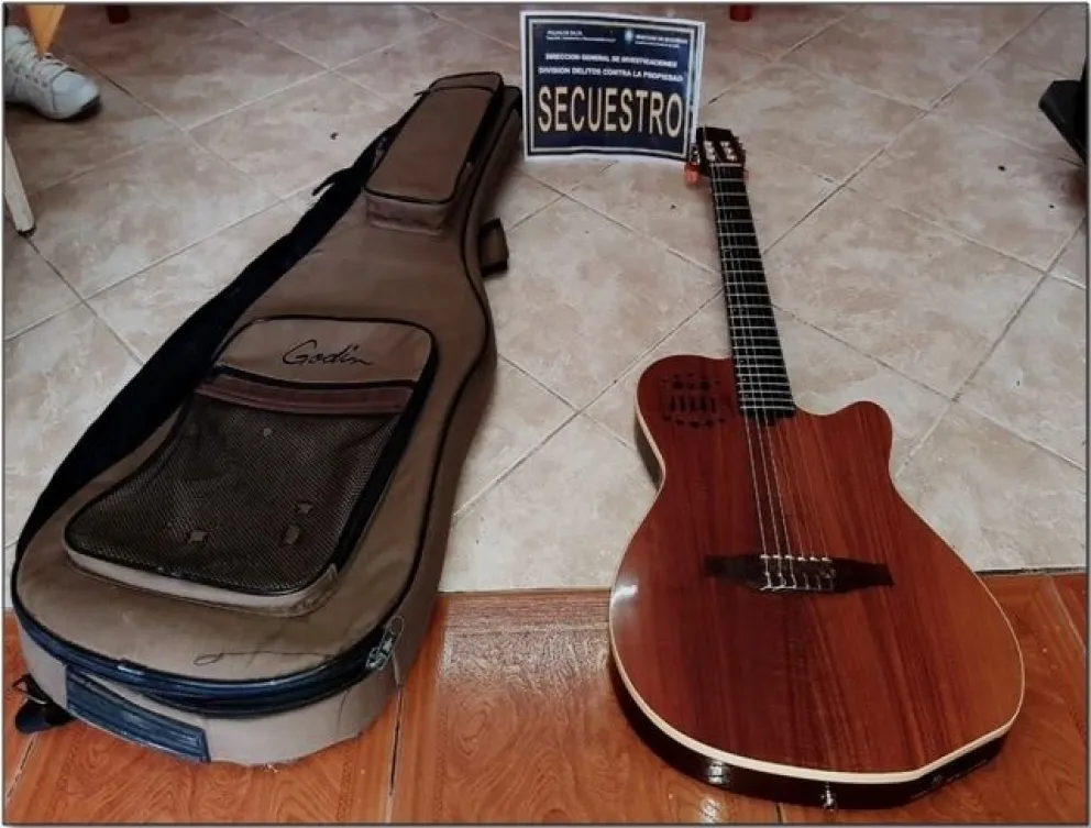 Alivio: el cantante, Miguel Toro recuperó su guitarra. ¿Qué pasó?