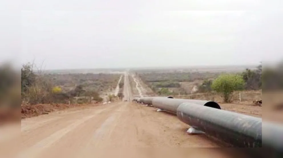 Investigan el robo millonario de caños del Gasoducto NEA