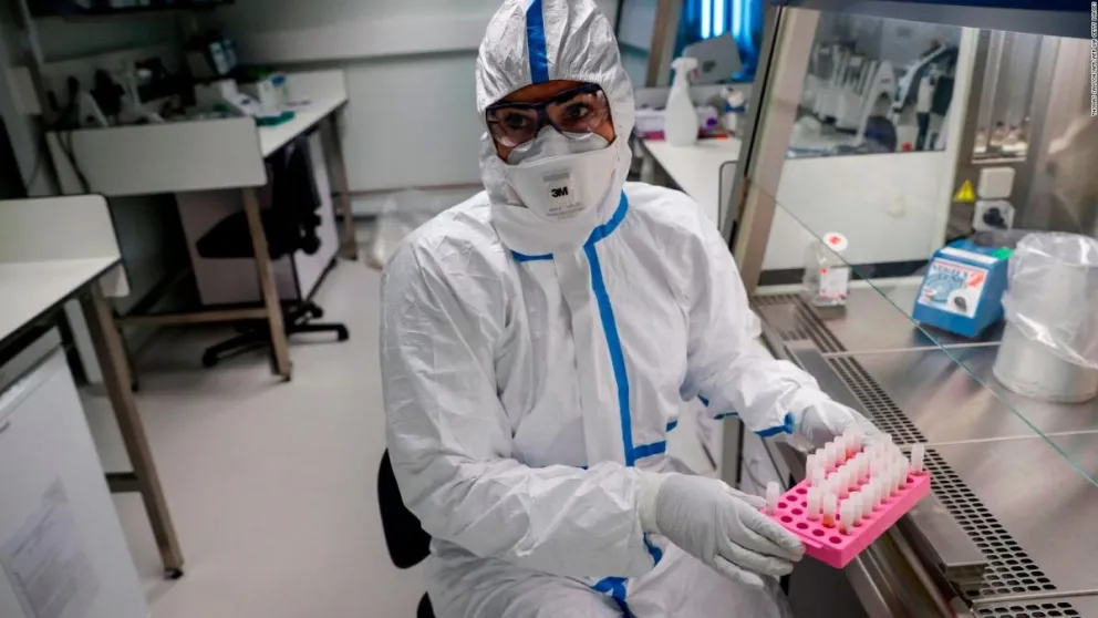 Hoy: un voluntario recibirá la primera dosis que podría erradicar el coronavirus