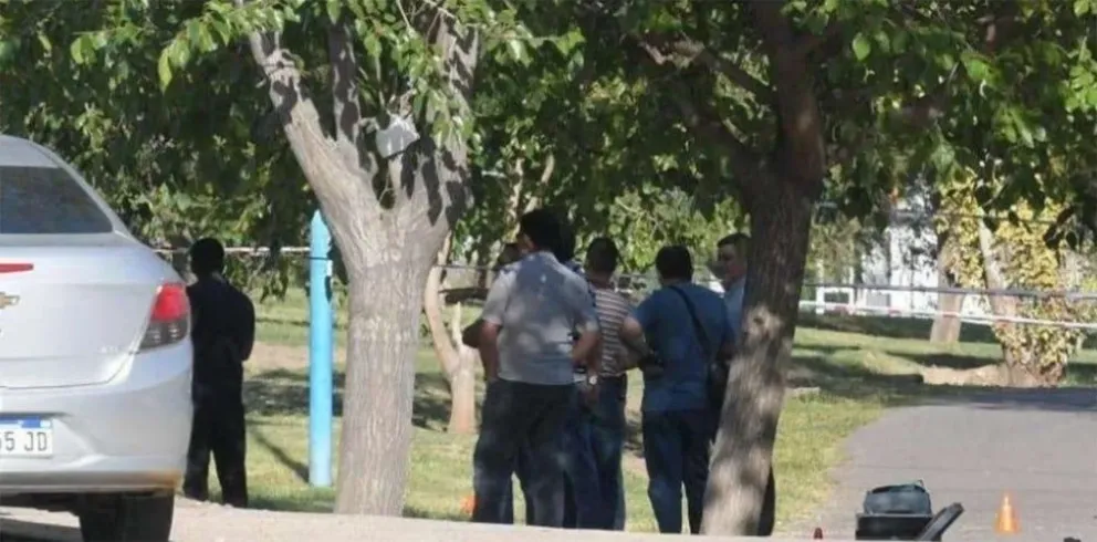 Femicidio: encontraron a una joven semidesnuda y asesinada
