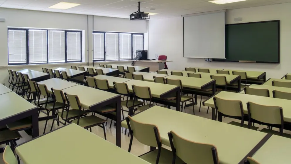Suspensión de clases por 14 días en todo el país