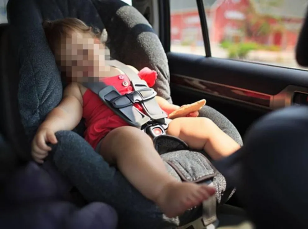 Horror: salteña dejó a su bebé encerrado en el auto accidentalmente