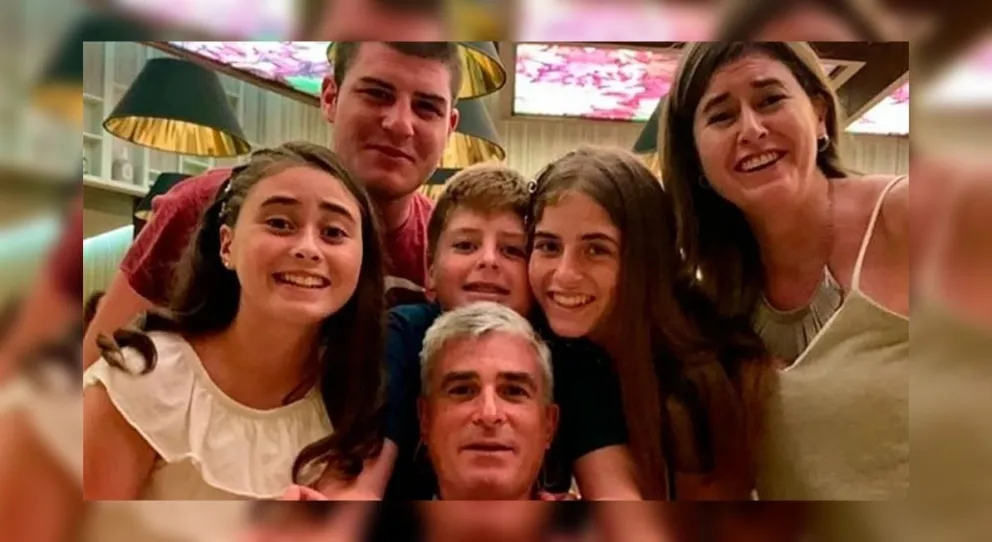 La triste despedida de Carolina y sus hijos a Ricardo Laudani, quien murió por coronavirus