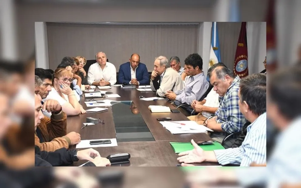 Paritarias: el Gobierno recibe a los docentes salteños