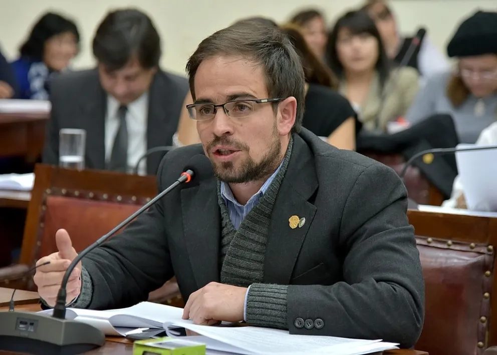 Santiago Alurralde: "Es imprudente destinar 10 millones de pesos a la plaza 9 de Julio"