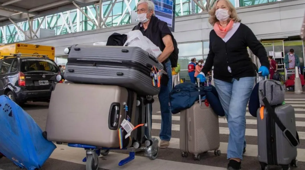 Detectaron nueve casos de la variante Delta en viajeros del exterior