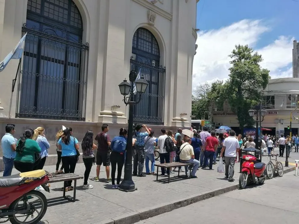 Pablo Ashur, bancario: “Dentro de los bancos el protocolo se cumple, el problema está afuera”