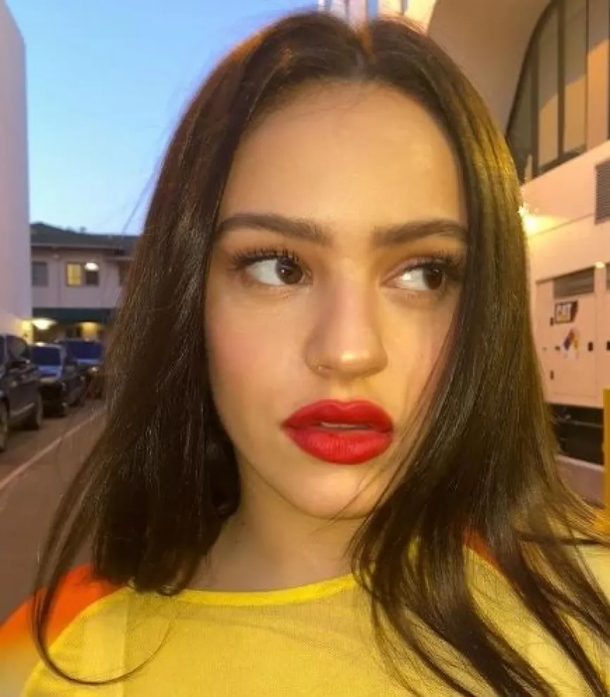 Rosalía cautiva a todos con su talento