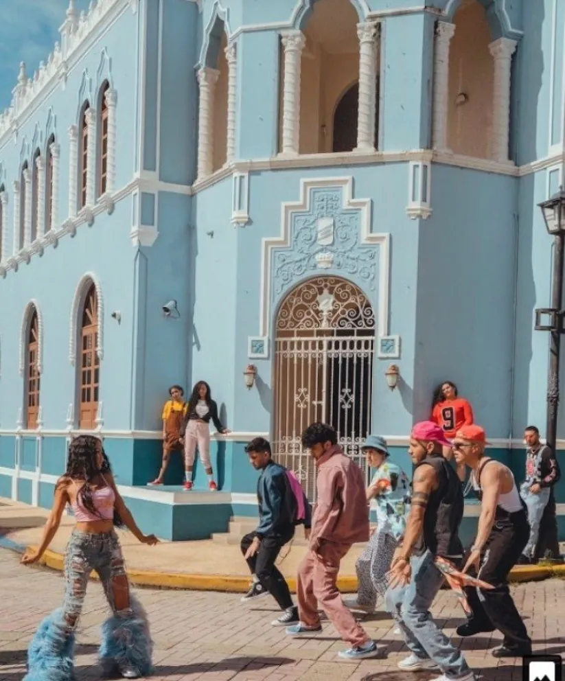 Natti Natasha y CNCO. Fuente (Twitter)