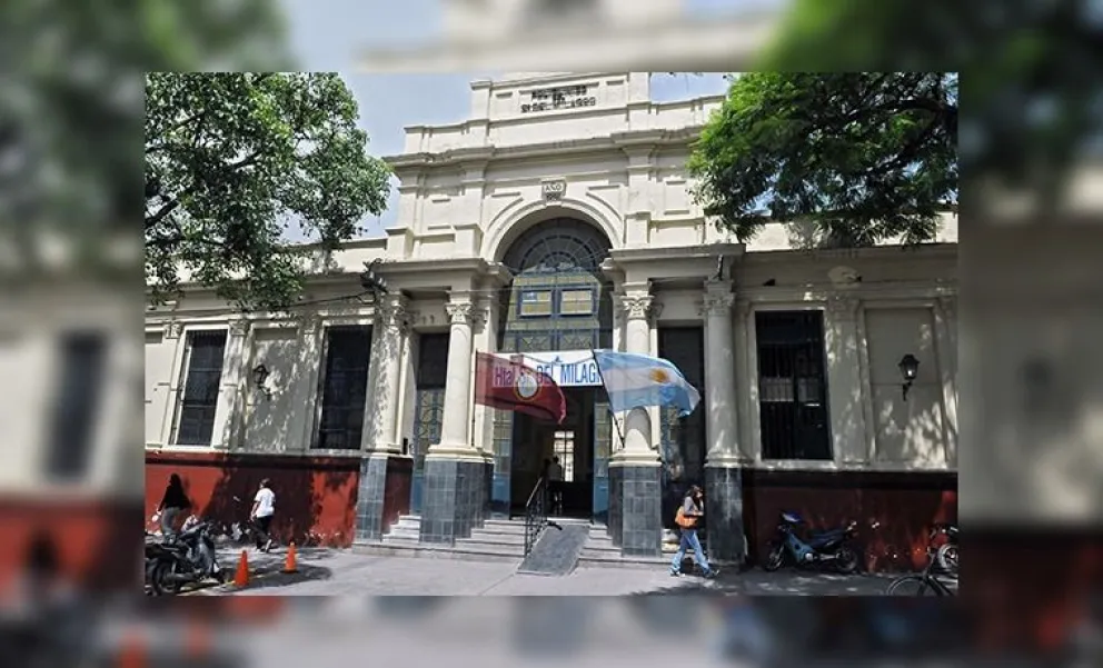 Coronavirus: trasladaron de urgencia al Hospital del Milagro a una mujer con síntomas