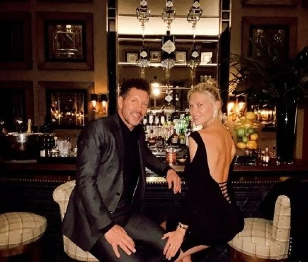Diego Simeone y Carla Pereyra (Fuente: Instagram)