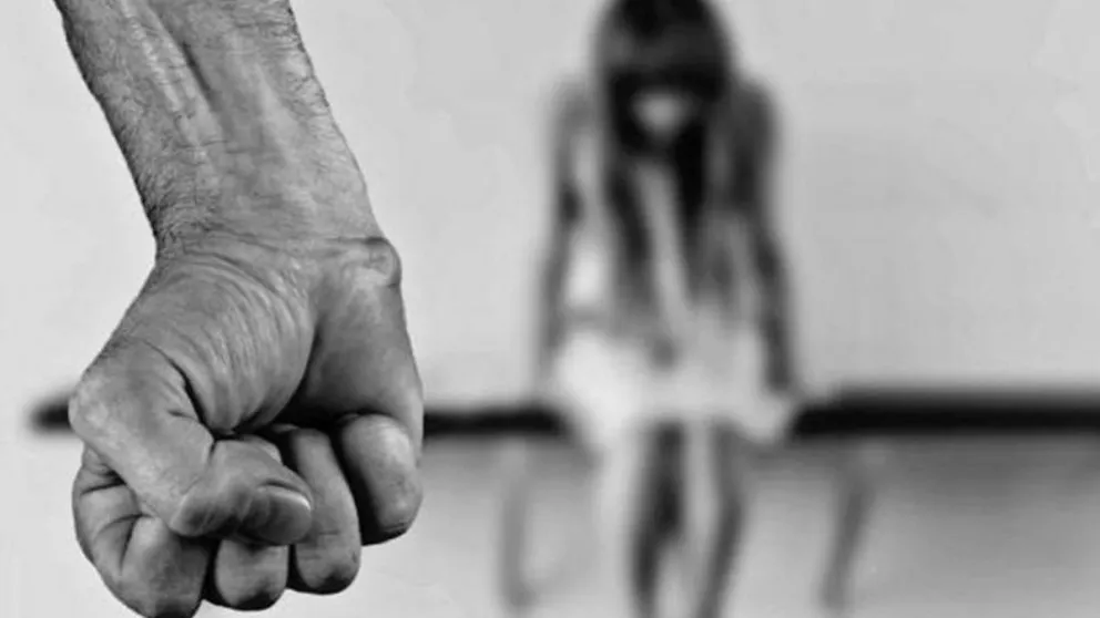 Un militar se descontroló y no le importó que su pareja estuviera embarazada