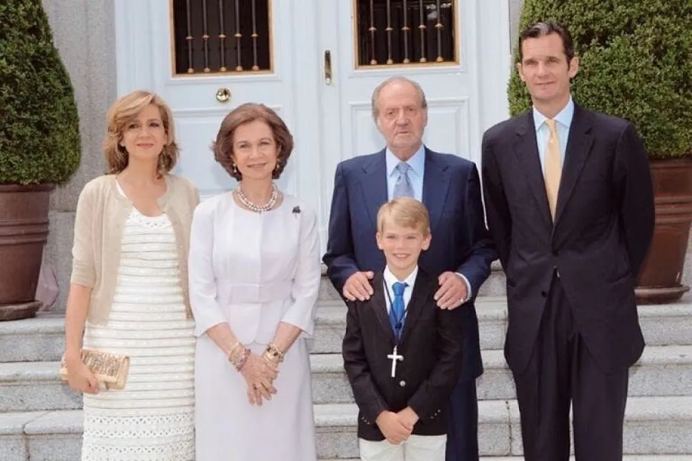 Rey Juan Carlos con la infanta Cristina y su familia (Fuente Instagram).