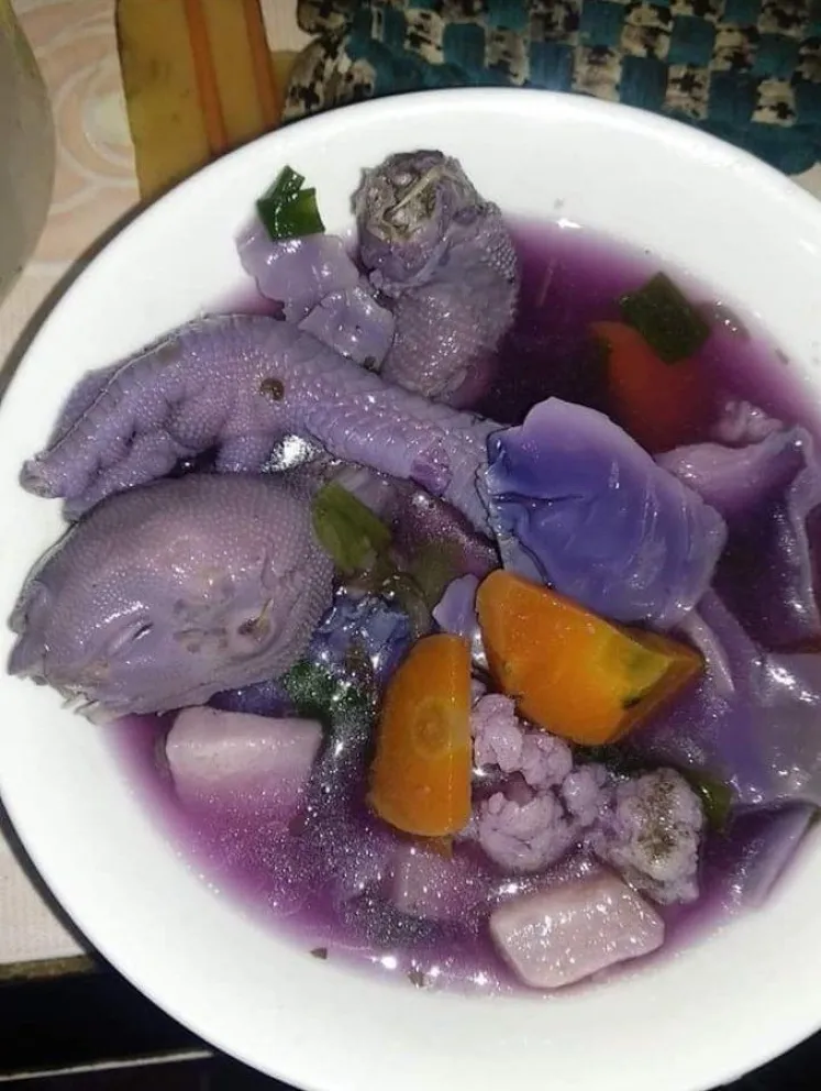 ¿Un caldo de pollo “zombie”? ¡Puaj!.. todo es posible en tiempos de COVID-19