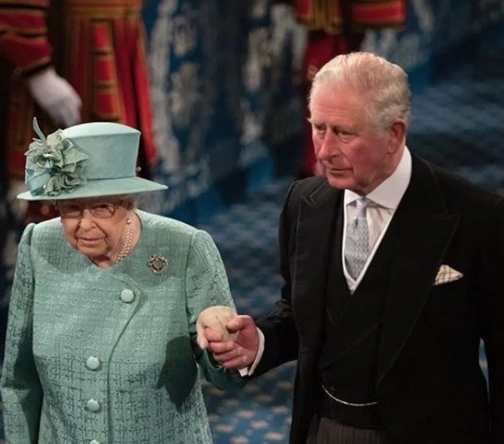 Reina Isabel y Príncipe Carlos (Fuente: Instagram)