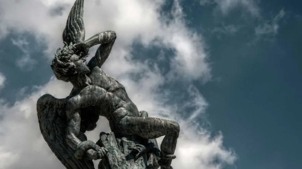 Angel Caído. Fuente: (Instagram)