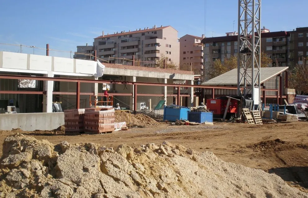 Un delincuente intentó robar materiales de construcción: un tropiezo acabó con su hazaña