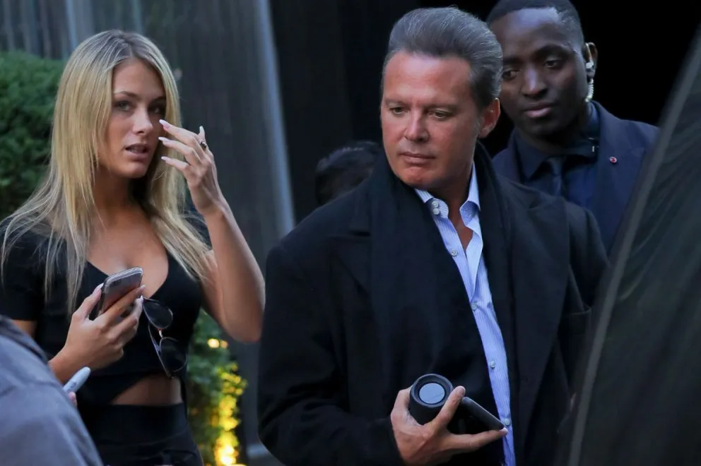 Mollie Gould y el cantante Luis Miguel. Fuente: Twitter